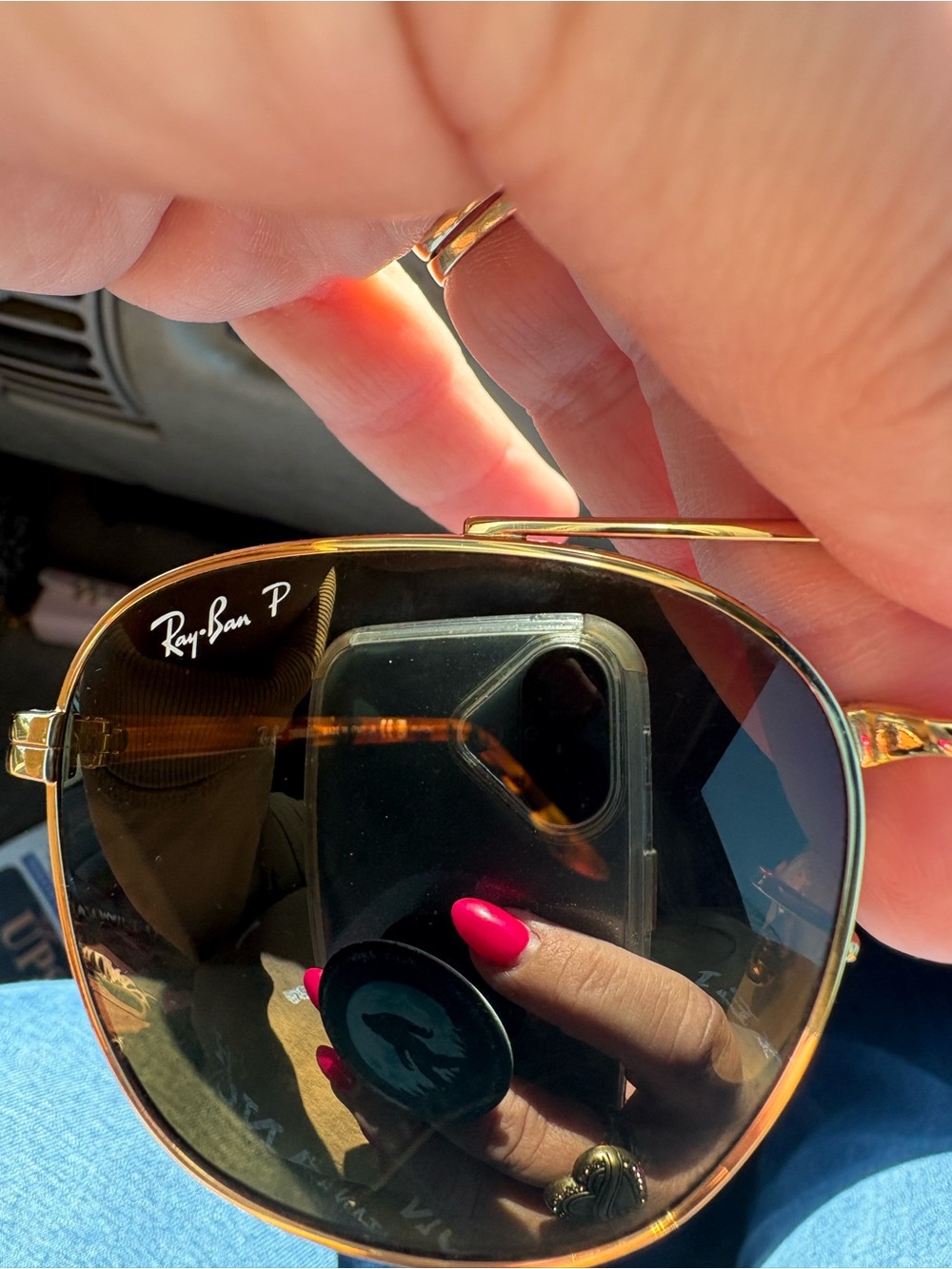 Ray-Ban Gold Frame Polarized UNISEX Sunglasses - Black Lenses - Picture 4 of 6